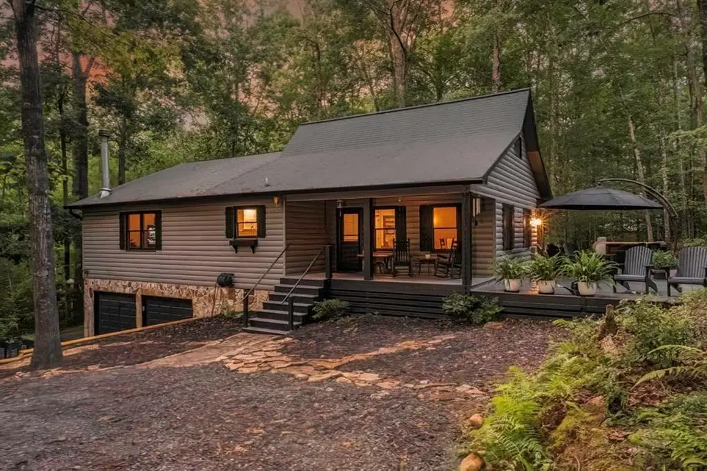 31 Highland Hammock Drive, Blue Ridge, GA 30513 - Image #1