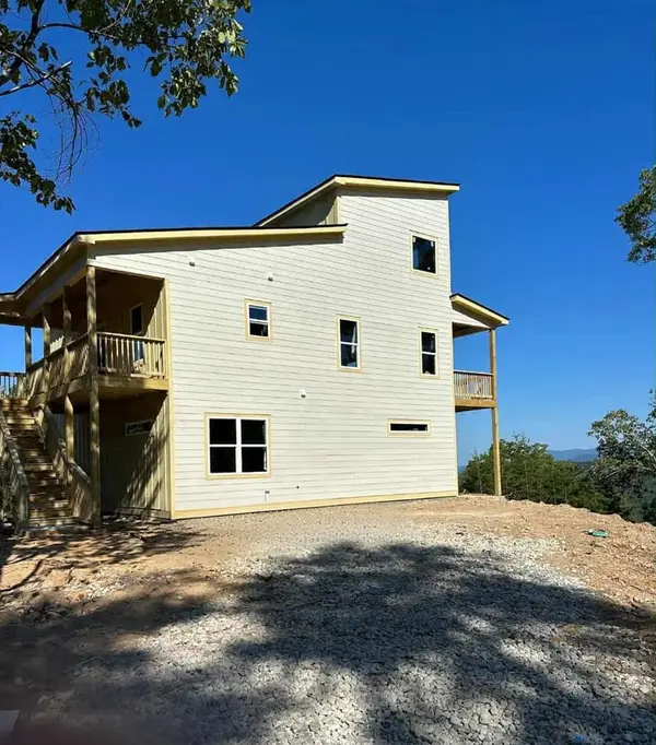 185 Stirratt Road, Ranger, GA 30734