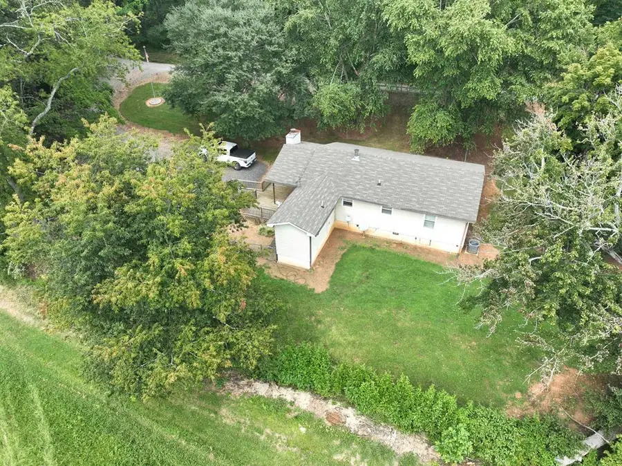 903 Village Road, Hiawassee, GA 30546 - Image #2