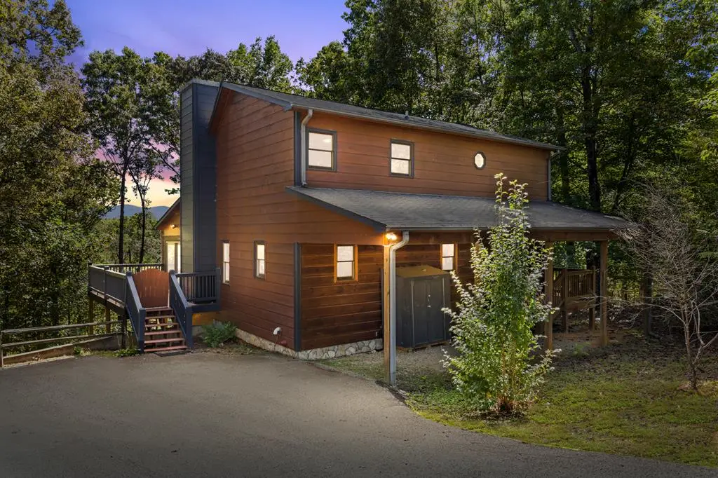 99 Chestnut Hills Lane, Blue Ridge, GA 30513 - Image #1