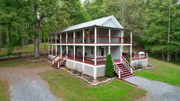 237 Chestnut Gap Road, Blue Ridge, GA 30513