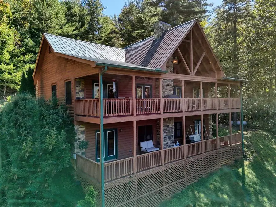 5702 Valley View Drive, Hiawassee, GA 30546 - Image #2