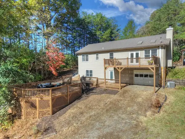 300 Harris Drive, Blue Ridge, GA 30513