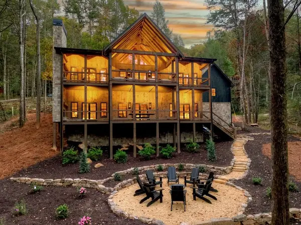 340 Hemlock Trail, Blue Ridge, GA 30513