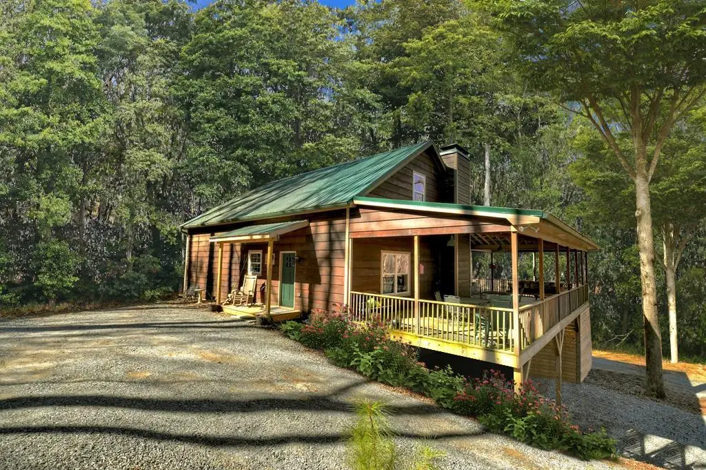 207 Joliet Drive, Ellijay, GA 30540 - Image #1