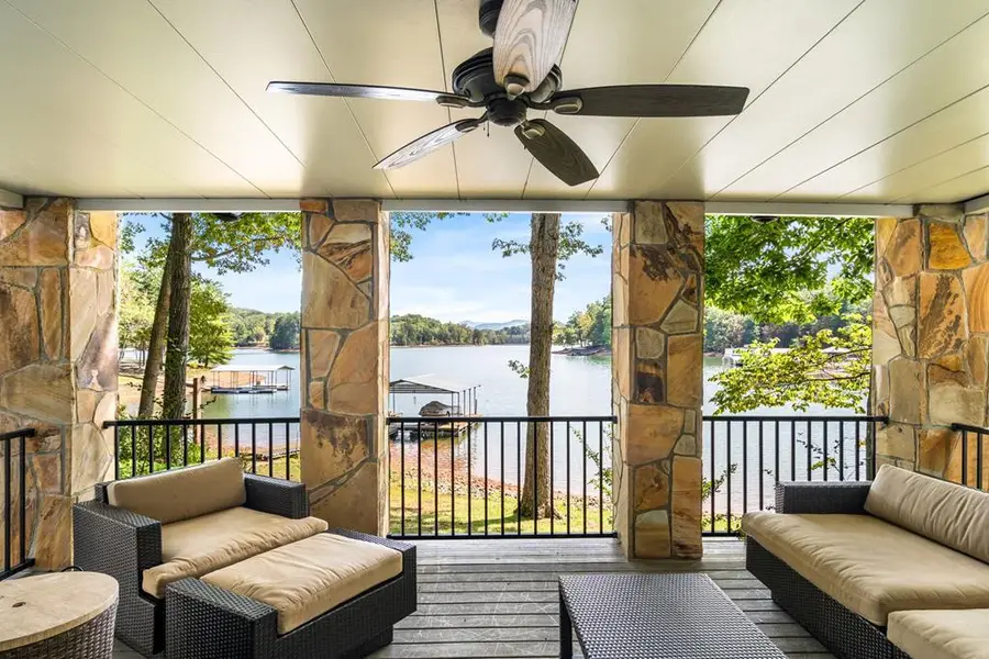 1370 Heathers Cove Circle, Hiawassee, GA 30546 - Image #2