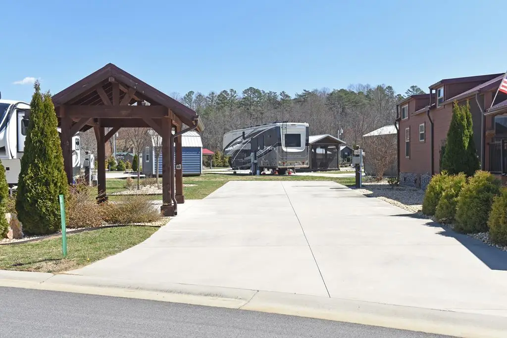 81 Foggy Mountain Road, Blairsville, GA 30512 - Image #1