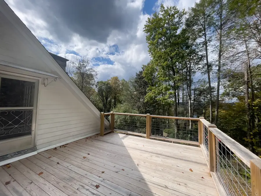 173 Mooreland Heights Street, Murphy, NC 28906 - Image #2