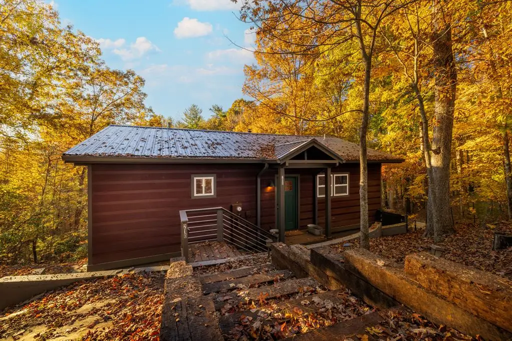 210 E Overbend Trail, Blue Ridge, GA 30513 - Image #1