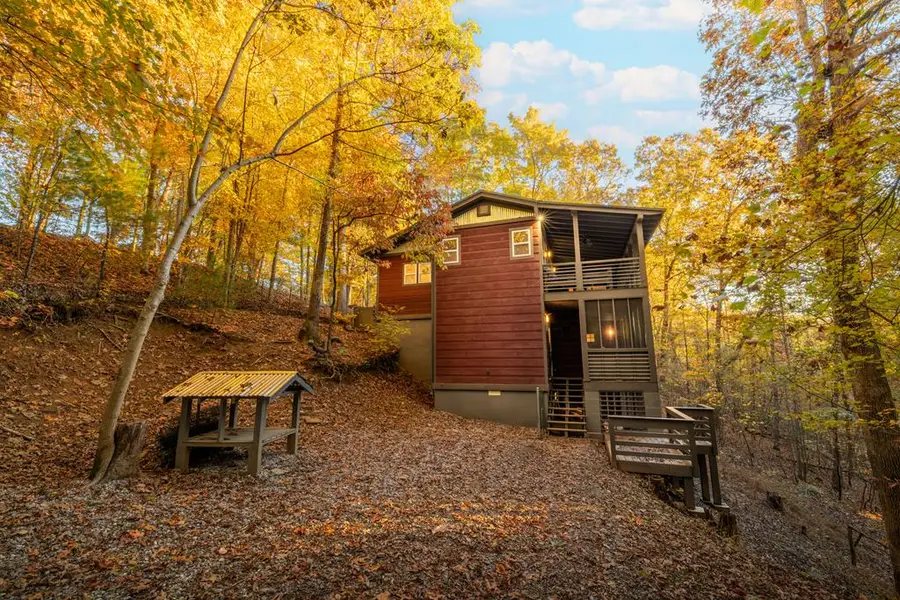 210 E Overbend Trail, Blue Ridge, GA 30513 - Image #2