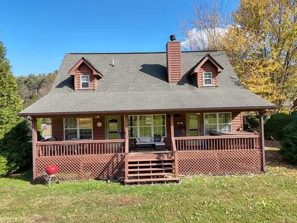 3558 River Front Lane, Hiawassee, GA 30546