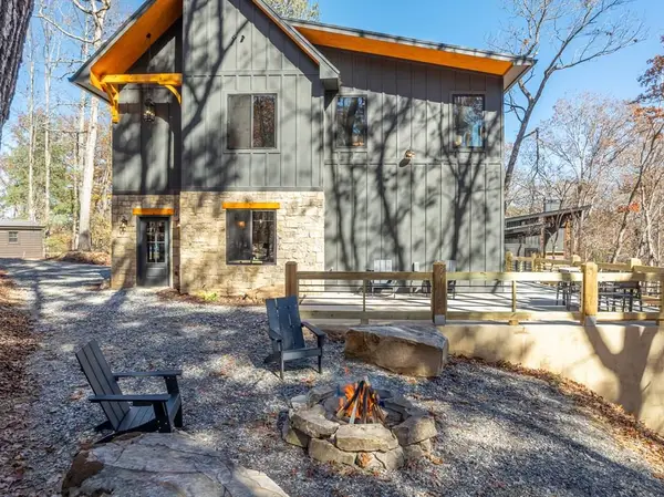 294 Campbell Camp Circle, Blue Ridge, GA 30513