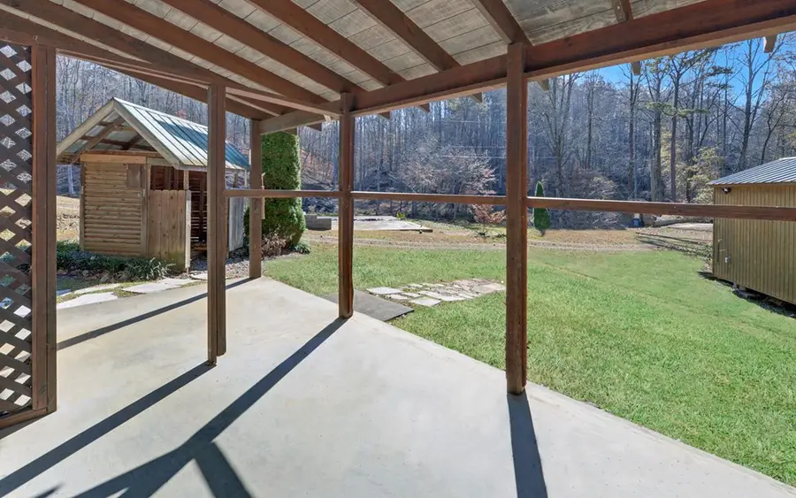 433 Valley Drive, Ellijay, GA 30536 - Image #3