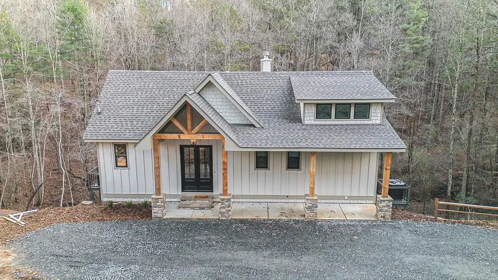 677 Catawba Circle, Ellijay, GA 30540 - Image #1
