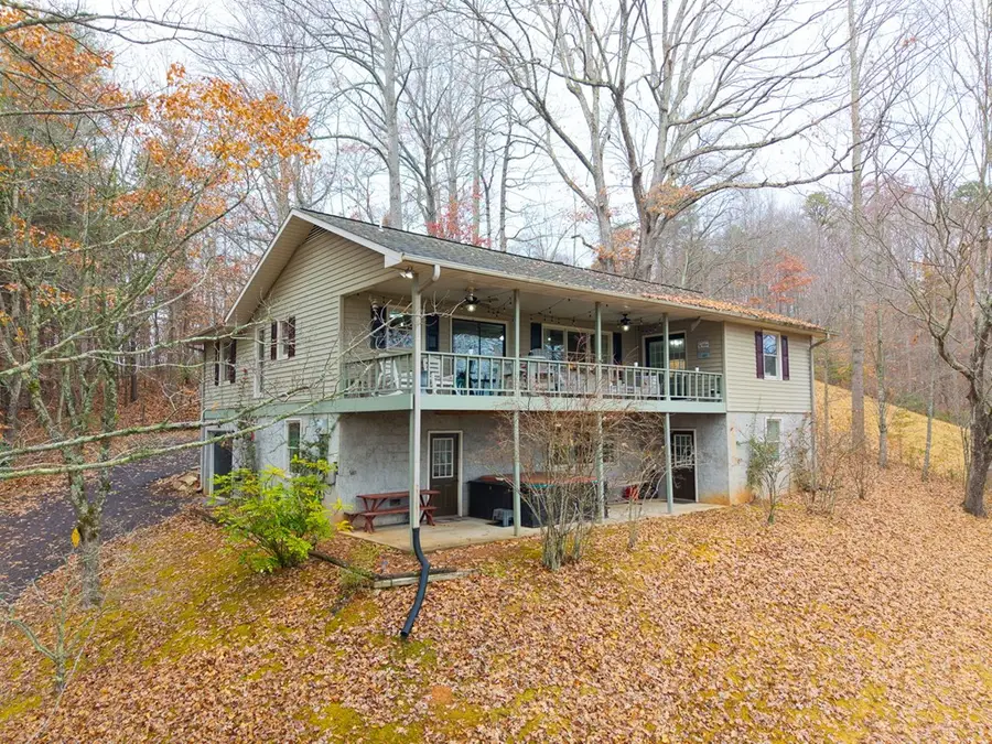 1612 Lakeview Dr, Young Harris, GA 30582 - Image #3