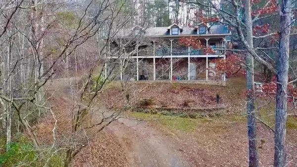 315 Greenhouse Road, Mineral Bluff, GA 30559