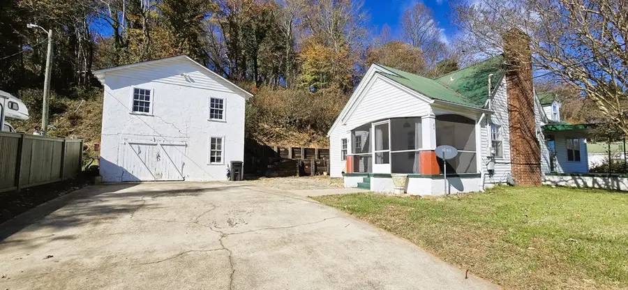 84 Logan Street, Ellijay, GA 30540 - #2