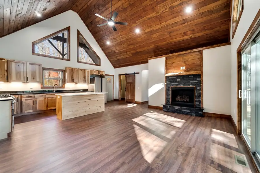 397 Kennelly Loop, Murphy, NC 28906 - Image #3