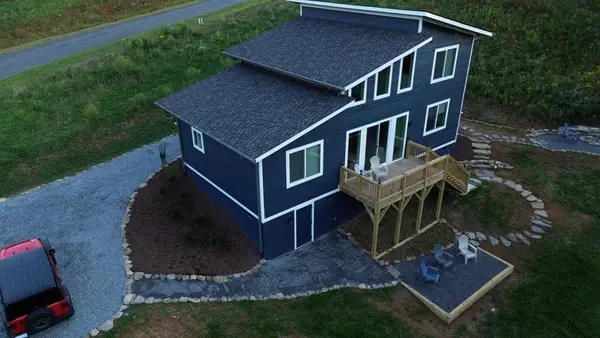 1958 Twisted Oak Road, Talking Rock, GA 30175