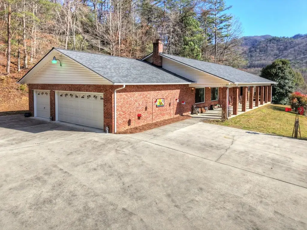45 Sulpher Ln, Valleytown, NC 28906 - Image #1