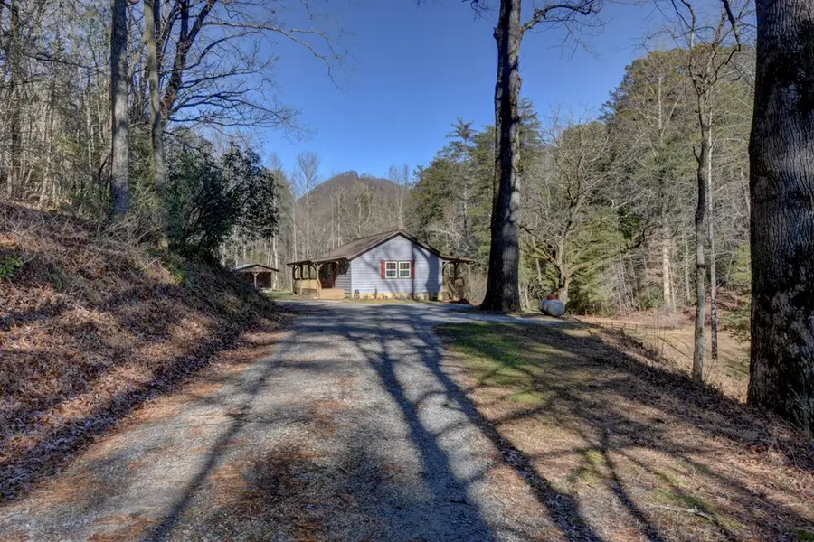 100 Saga Mountain Road, Tiger, GA 30576 - Image #2