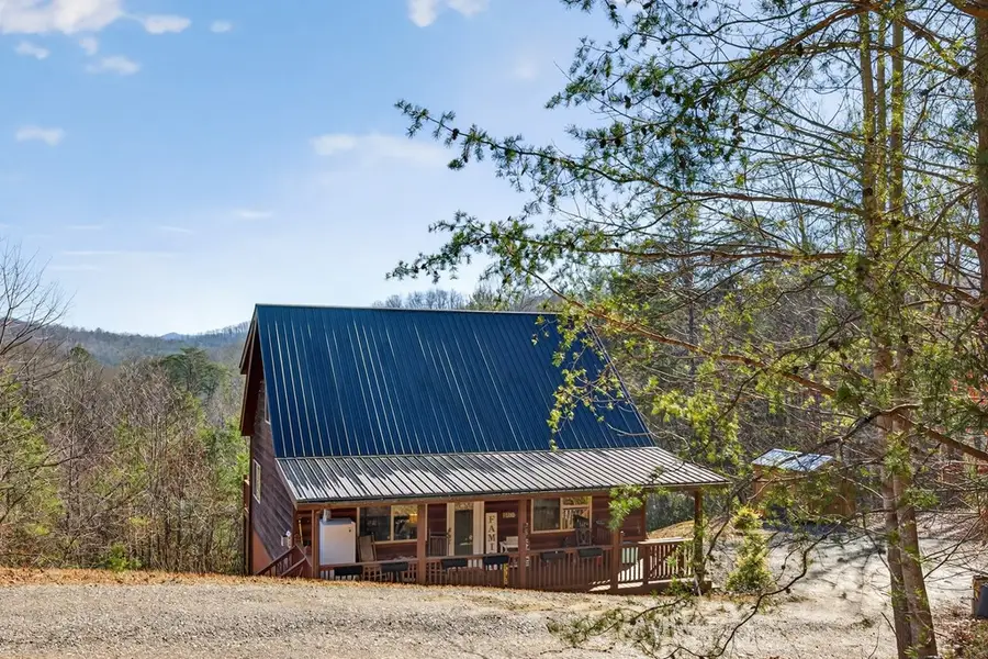 223 Red Bud Lane, Hiawassee, GA 30546 - Image #3