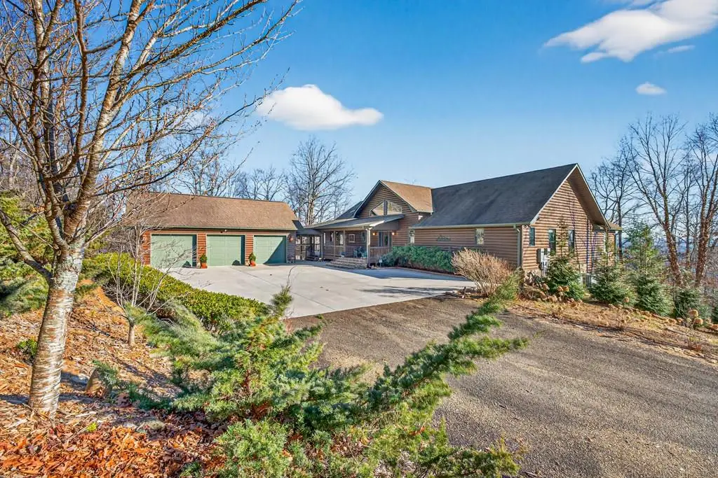 200 Twelve Oaks Drive, Hothouse, NC 28096 - Image #1