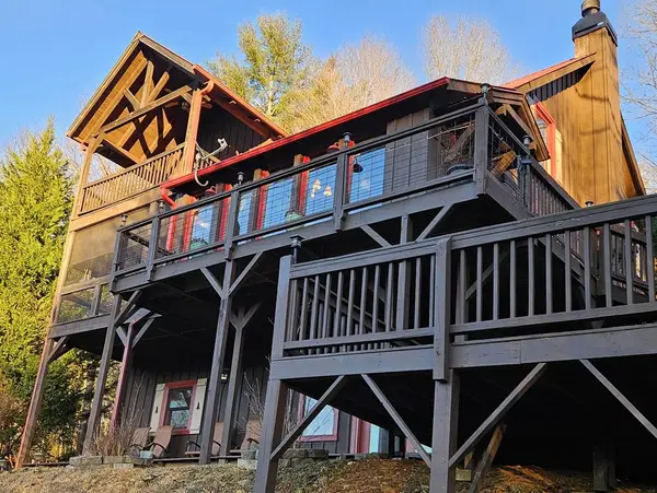 246 Adams Circle, Mineral Bluff, GA 30559