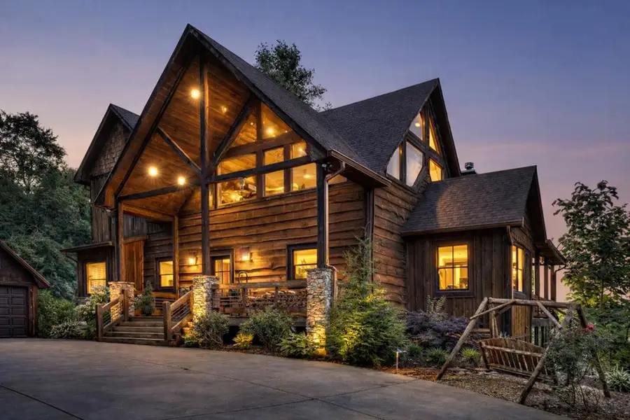 355 W Shalom Court, Blue Ridge, GA 30513 - Image #3