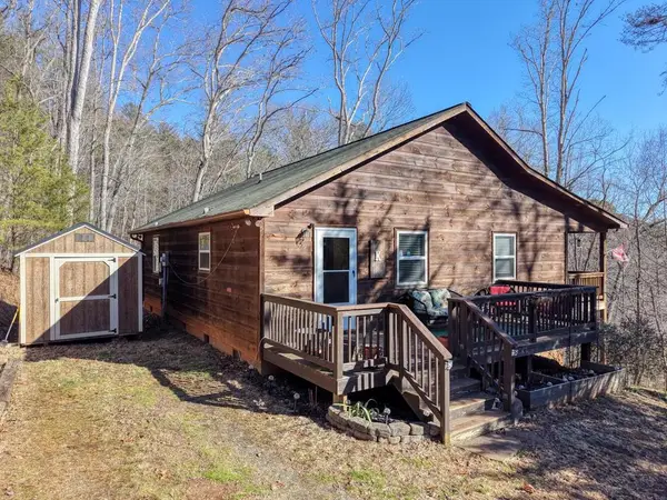 525 Tay Walk Way, Hiawassee, GA 30546