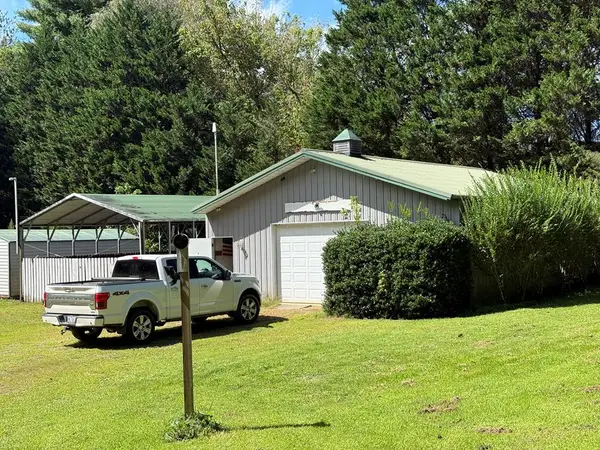 3335 Upper Peachtree Road, Murphy, NC 28906