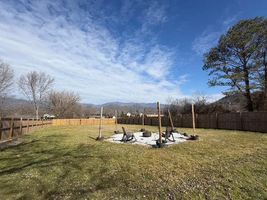 93 Collette Street, Andrews, NC 28901 - #2