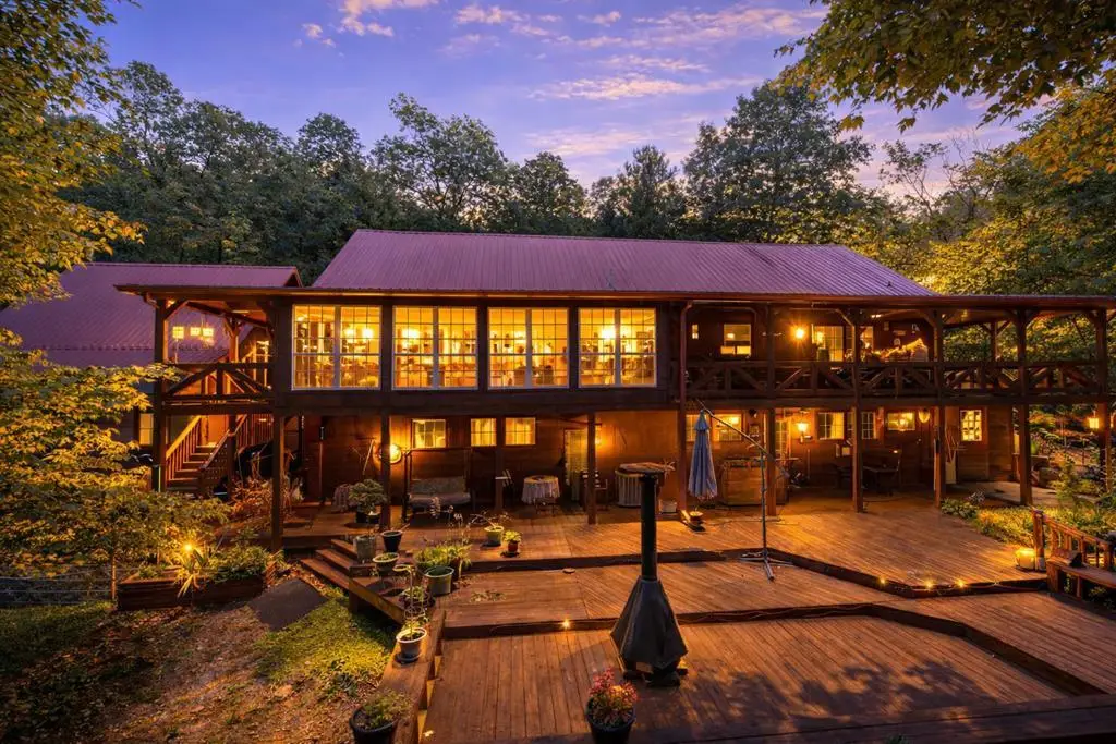 885 Tomahawk Trail, Blairsville, GA 30512 - #1