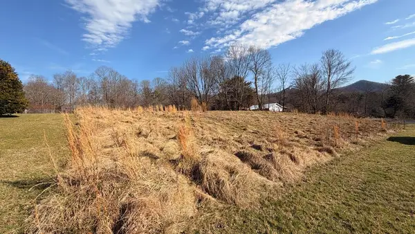 2402 Little John Lane, Hiawassee, GA 30546