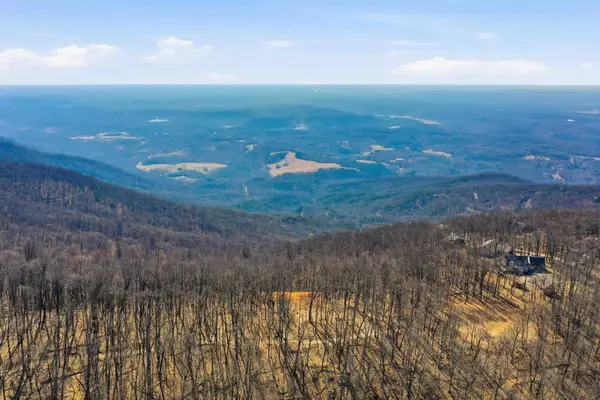 533 Old A T Approach Trail, Jasper, GA 30143