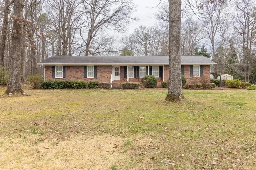 527 E Austin Dr, Chatsworth, GA 30705 - #1