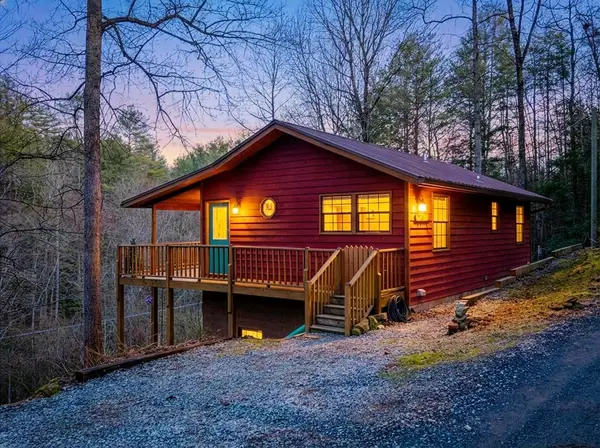 608 Hilltop Lane, Murphy, NC 28906