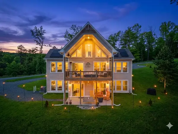 497 S Jakes Landing Way, Ellijay, GA 30540