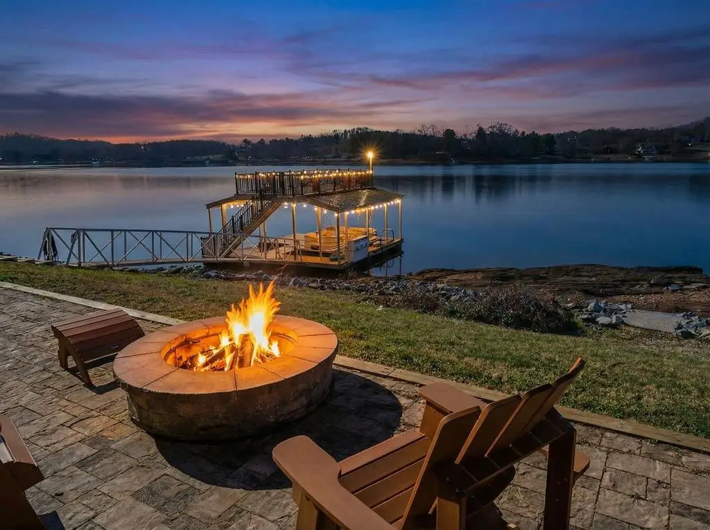 314 Kilpatrick Point Drive, Hayesville, NC 28904 - #1