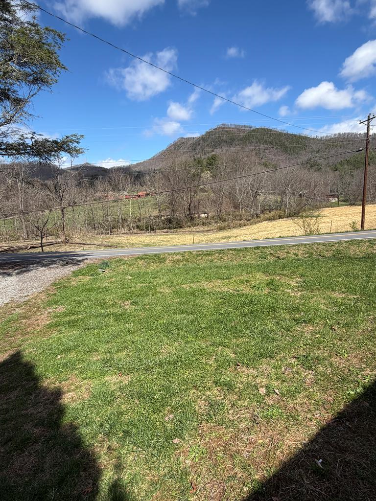 3086 E Old Hwy 64e, Hayesville, NC 28904 - #2
