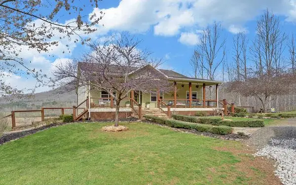 685 Barefoot Road, Hiawassee, GA 30546