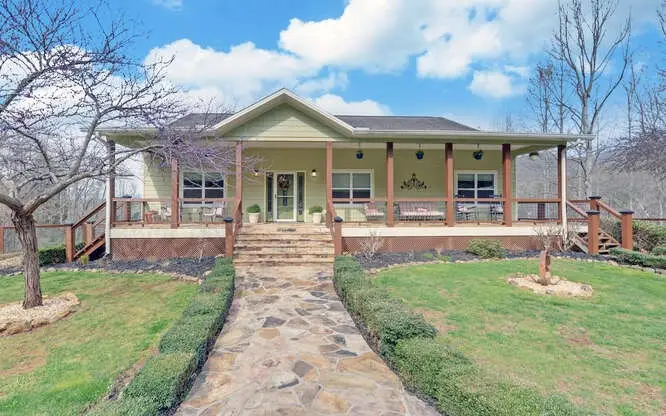 685 Barefoot Road, Hiawassee, GA 30546 - #2
