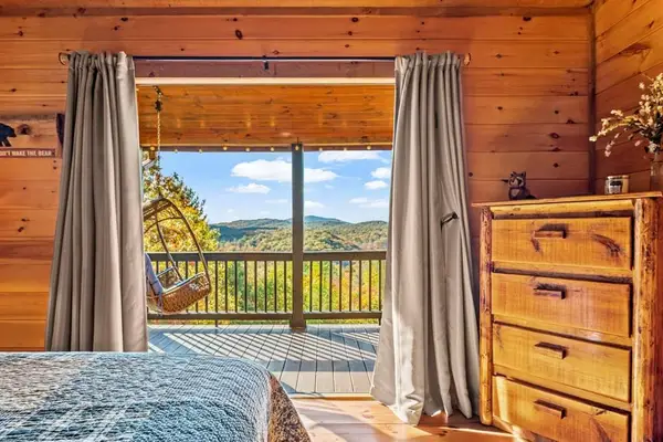 222 Brooks Ridge Road, Mineral Bluff, GA 30559