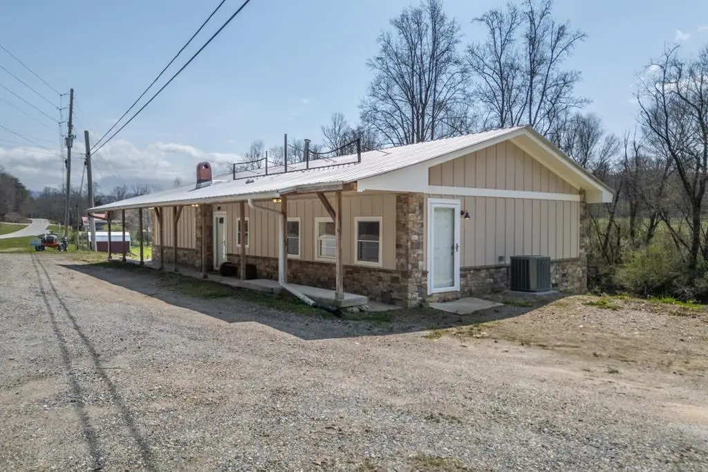 4494 Gainesville Hwy, Blairsville, GA 30512 - #1