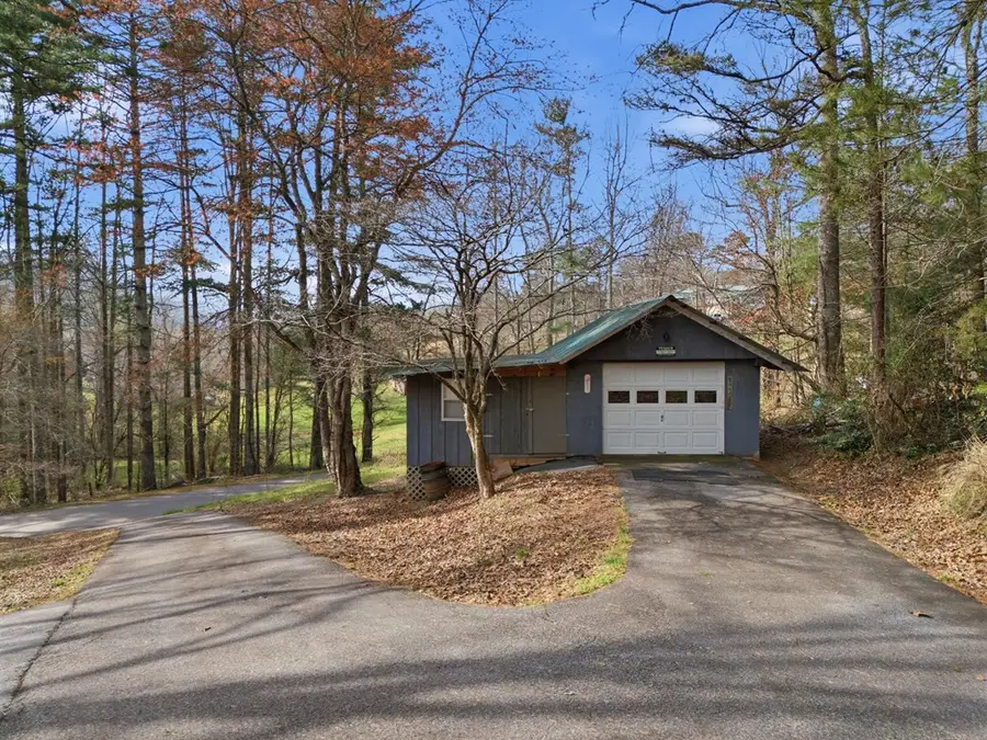 3015 Bear Lane, Hiawassee, GA 30546 - #3