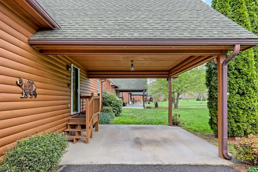 3556 River Front Lane, Hiawassee, GA 30546 - #2