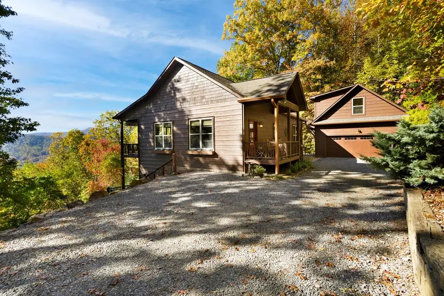 7031 Black Bear Trail, Hiawassee, GA 30546 - #2