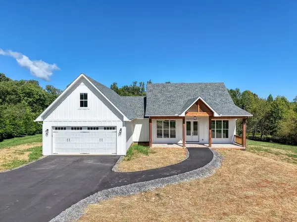 124 Meadow Brooke Lane, Young Harris, GA 30582