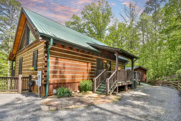 141 Azalea Trail, Ellijay, GA 30536