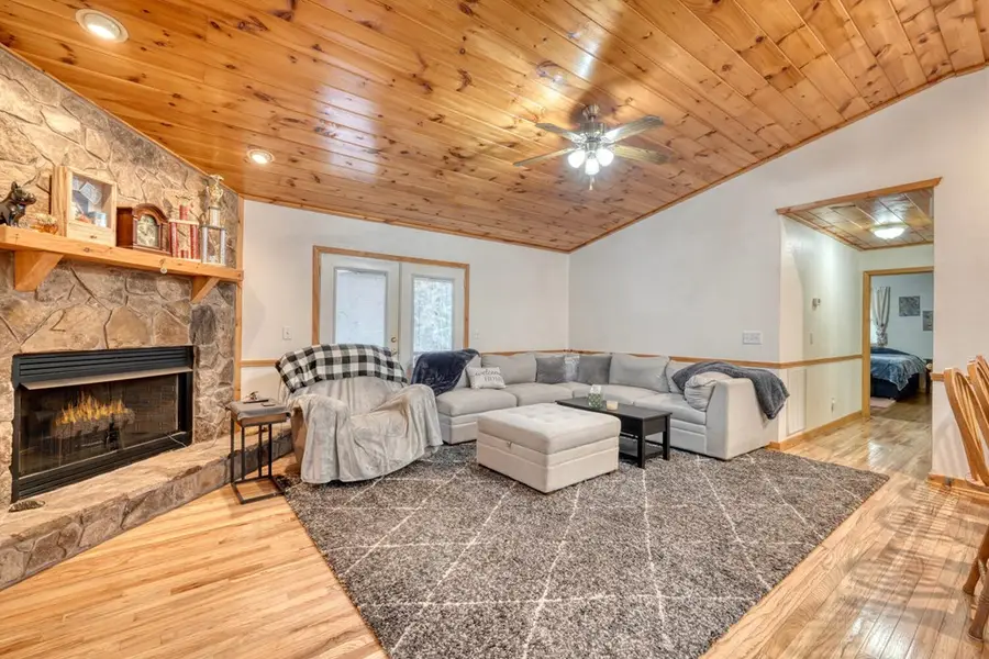 694 Hilltop Road, Murphy, NC 28906 - #3